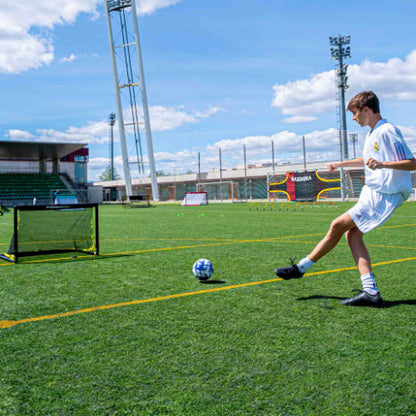 BazookaGoal pop-up football goal